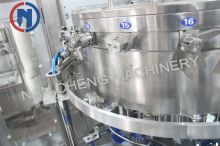 4000 瓶/小时全自动饮料/碳酸饮料/CSD清洗灌装旋盖三合一机（型号：DXGF18-18-6)