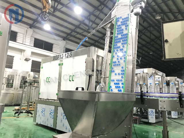 3000-4000BPH 全自动水灌装 （型号：XGF12-12-5)